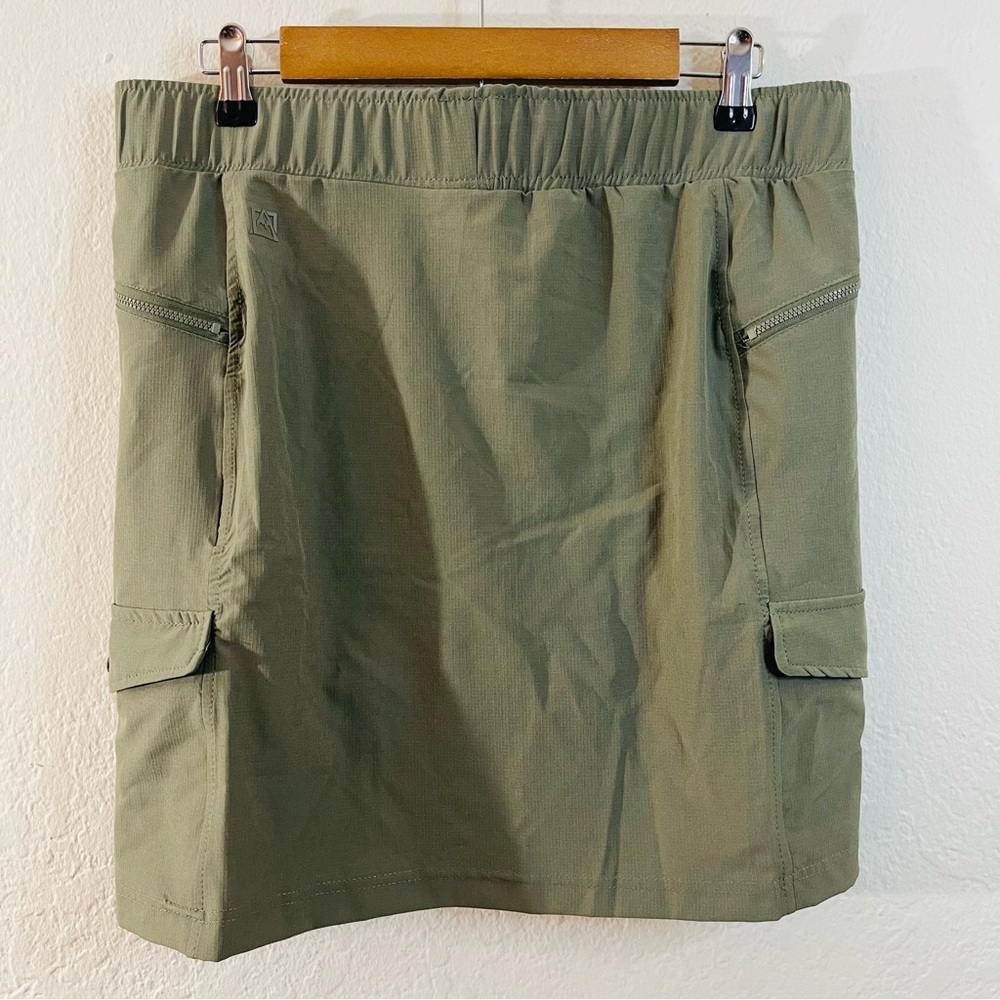Avalanche Olive Green Outdoor Hiking Cargo Skort Women Size Medium Activewear - Picture 2 of 10